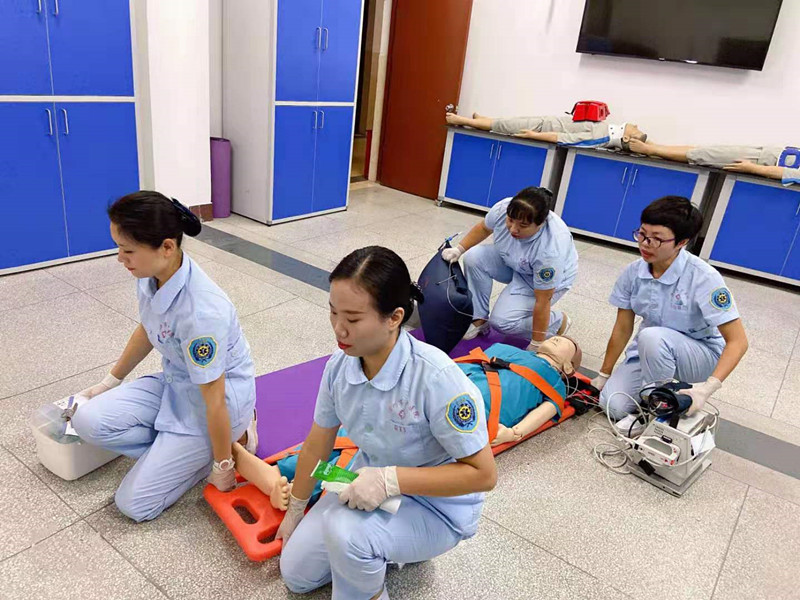 我院成功舉辦急診危急重患者院內轉運培訓班 我院成功舉辦急診危急重患者院內轉運培訓班