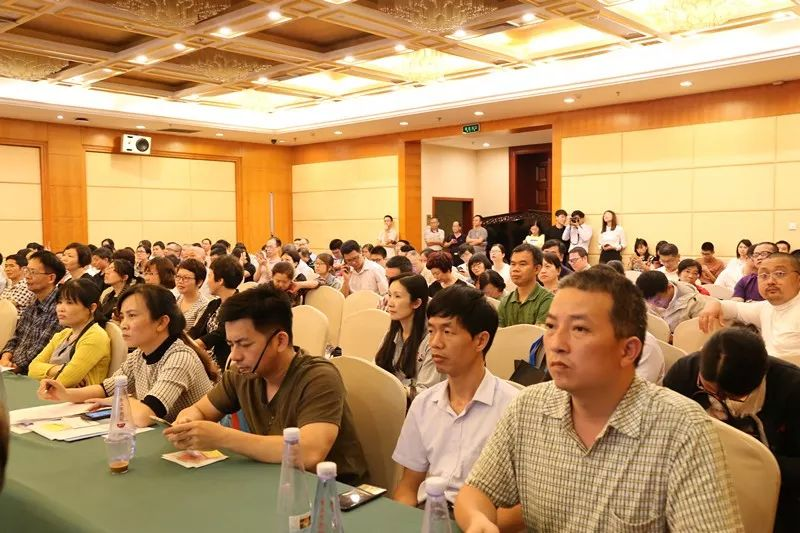 福建省中醫(yī)藥學(xué)會第三屆心病分會第三次年會暨洪炳根名老中醫(yī)學(xué)術(shù)思想學(xué)習(xí)班順利召開