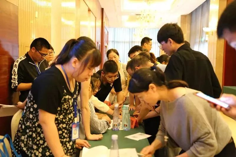 福建省中醫(yī)藥學(xué)會第三屆心病分會第三次年會暨洪炳根名老中醫(yī)學(xué)術(shù)思想學(xué)習(xí)班順利召開