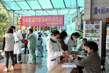 細(xì)雨潤(rùn)元宵 燈謎傳家風(fēng)