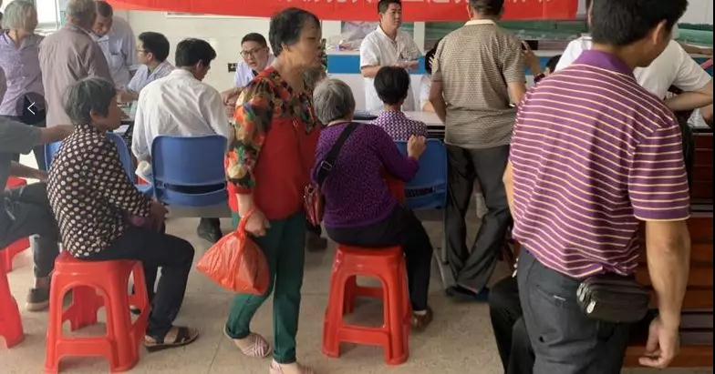 巡回義診惠民生，真情服務(wù)書洋站，骨傷義診ing